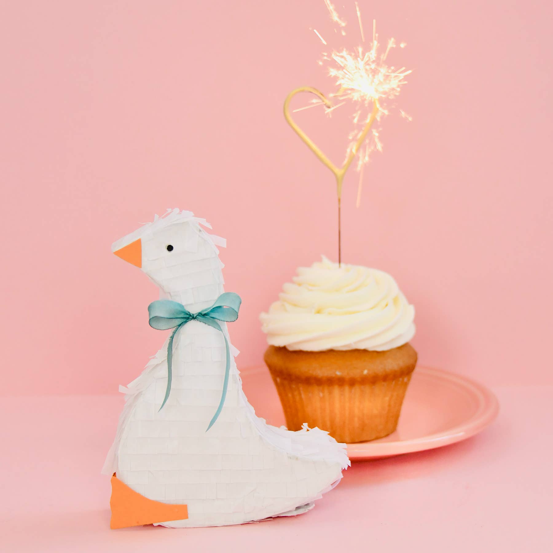 Goose Tabletop Piñata (6-inch, refillable)