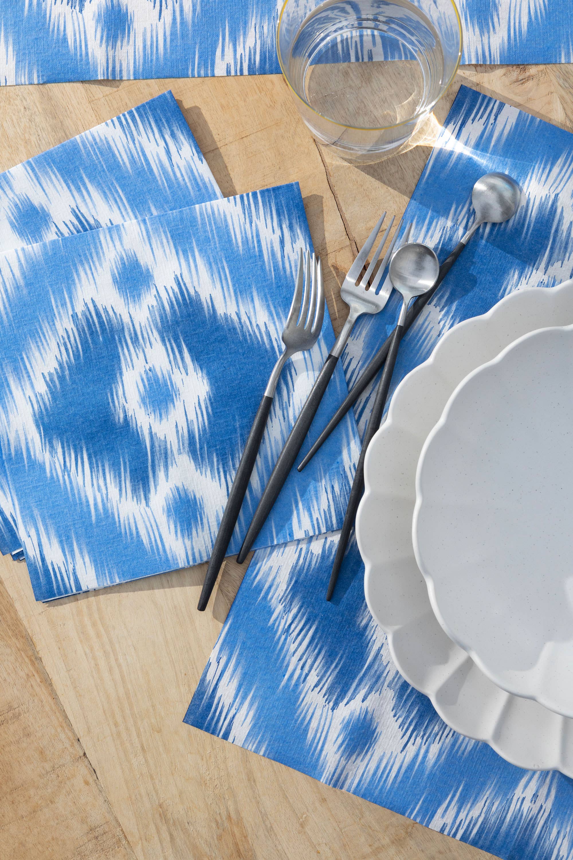 Dinner Napkin, Ethnique Bleu - Françoise Paviot (20 count, 8in sq)