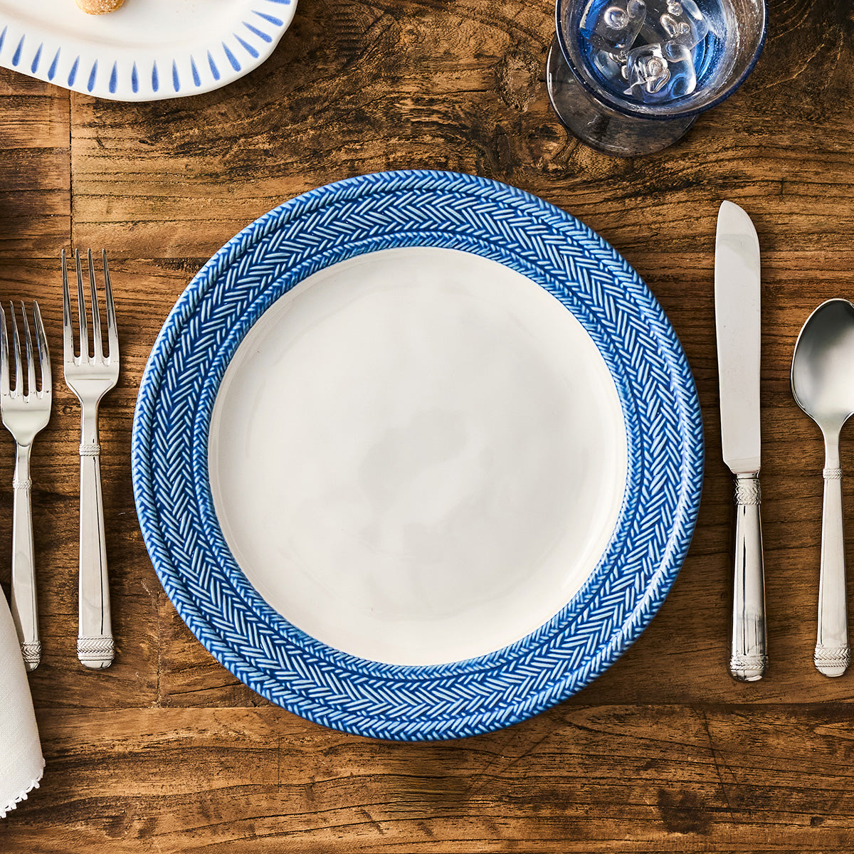 Le Panier Dinner Plate - Delft Blue