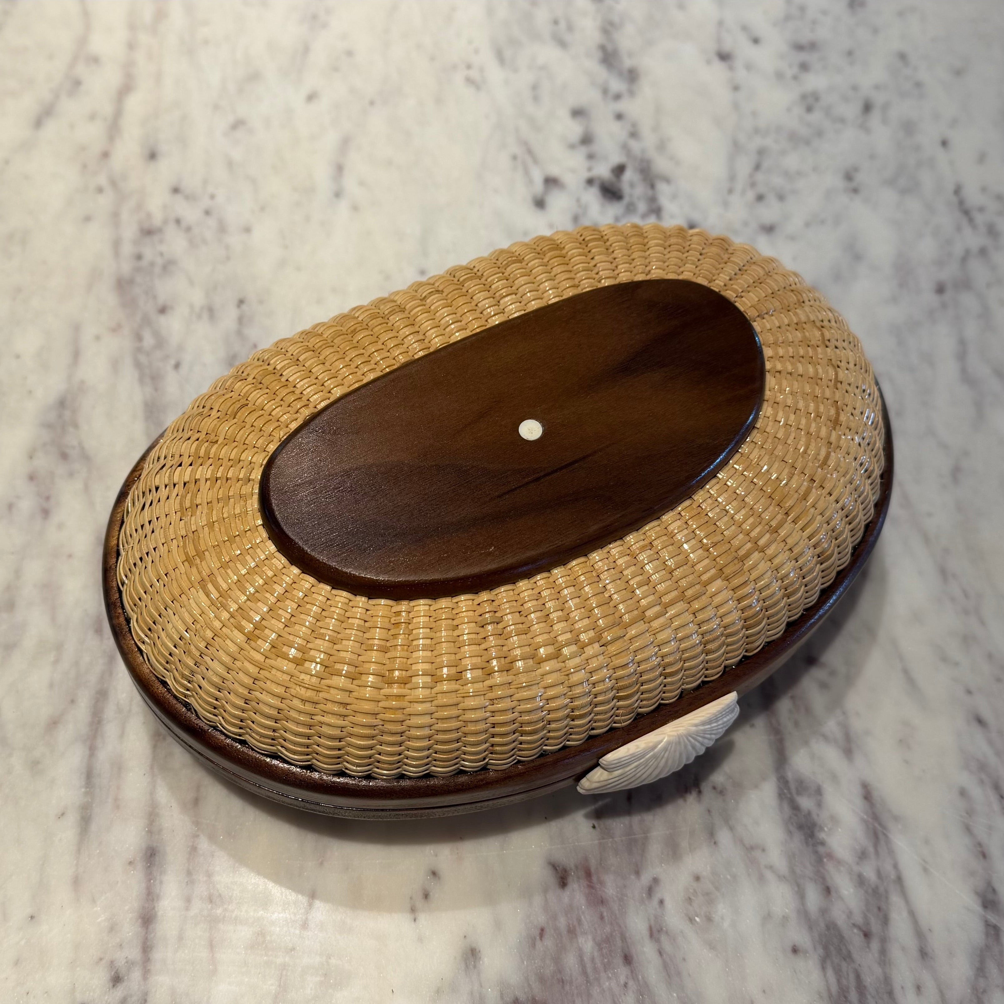 Flat-Back Clutch, 9-Inch