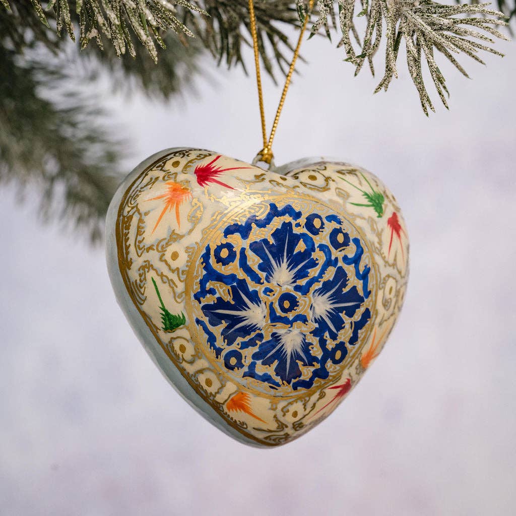 Starburst Floral Hanging Heart Hanging Ornament (3in / 7cm)