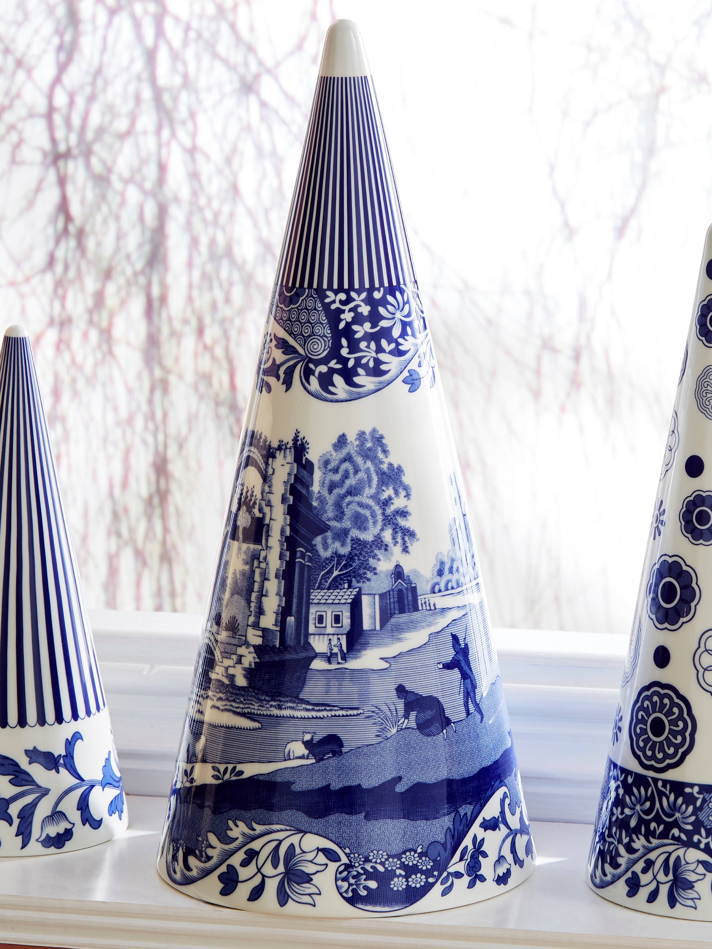 Blue Italian Topiary, Large - Spode