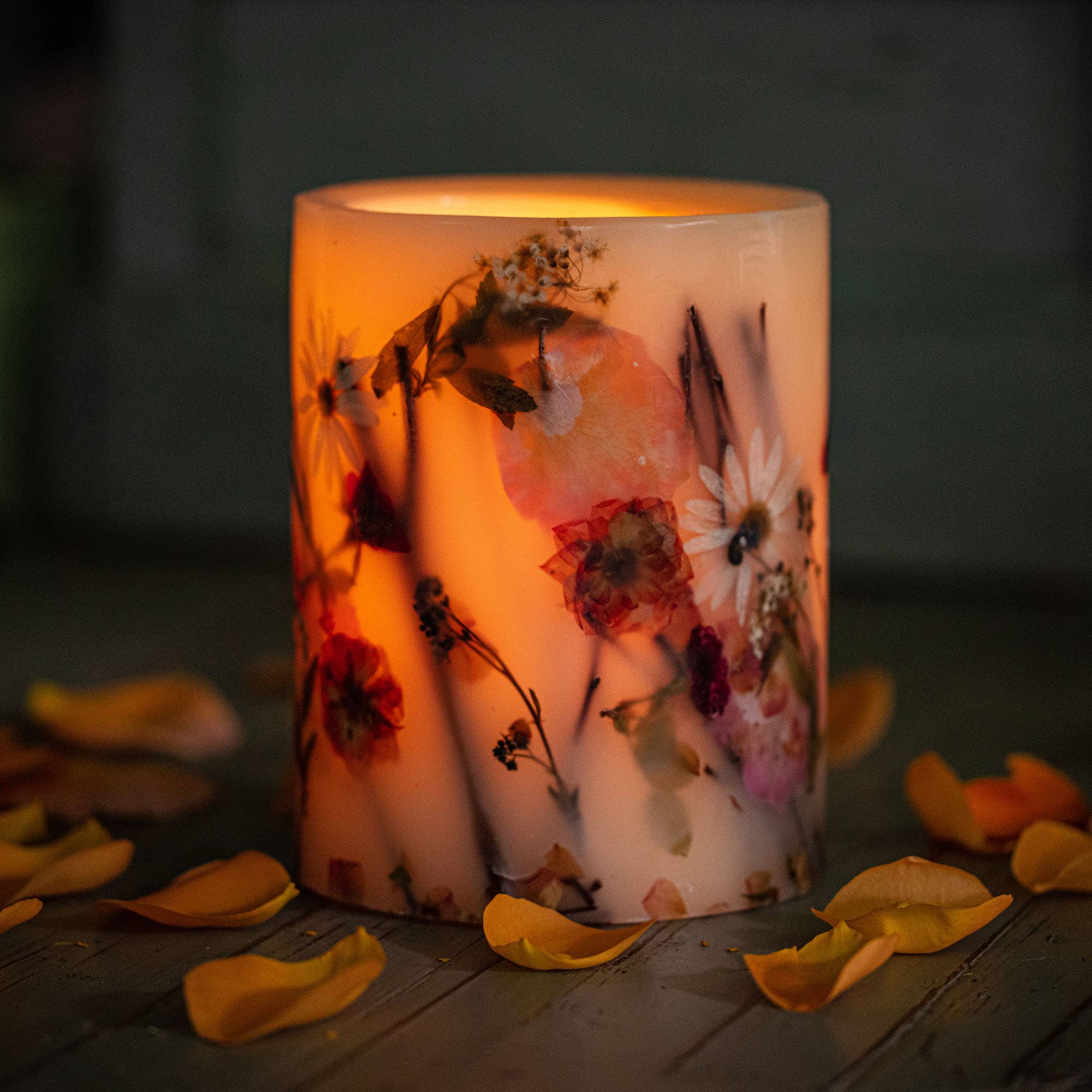 Apricot Rose Botanical Scented Candle