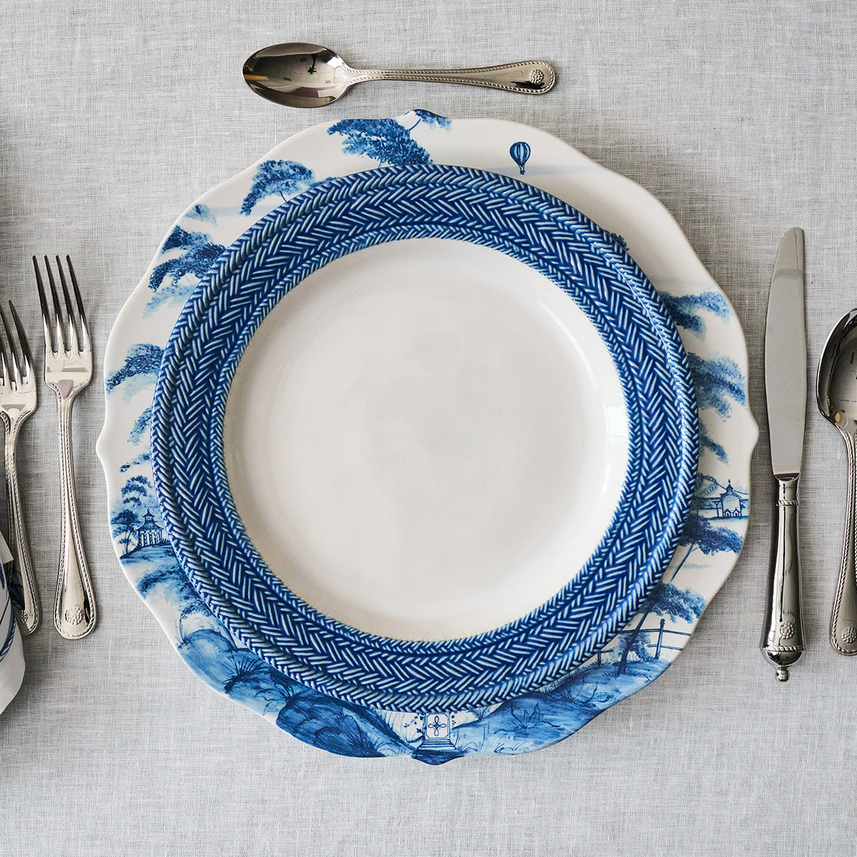 Le Panier Dessert/Salad Plate - Delft Blue