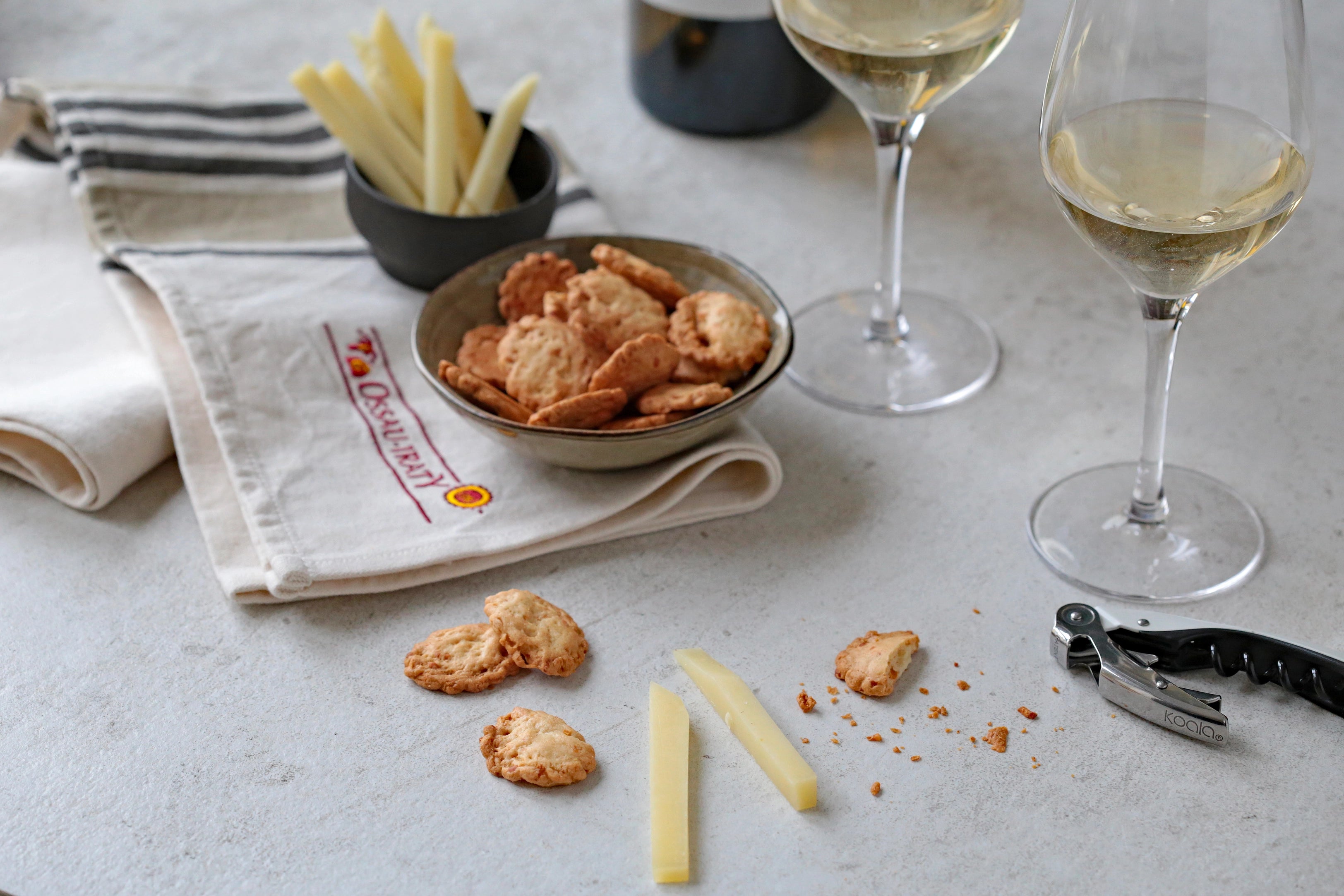 Apertif Biscuit, Brebis AOP Ossau Iraty - Okina (2.8oz / 80g)