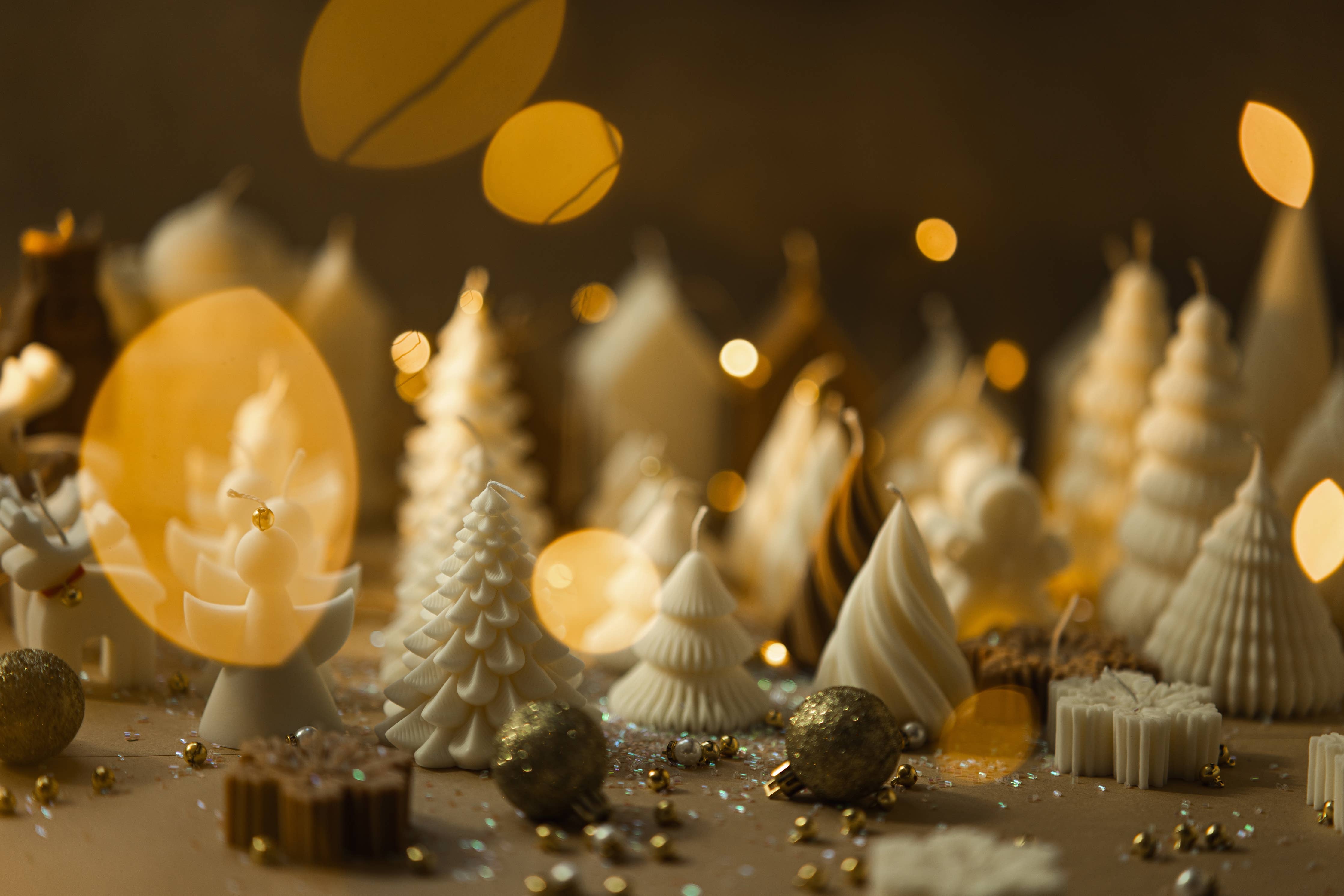 Ivory Ruffle Christmas Tree Candles Gift Box (Unscented)