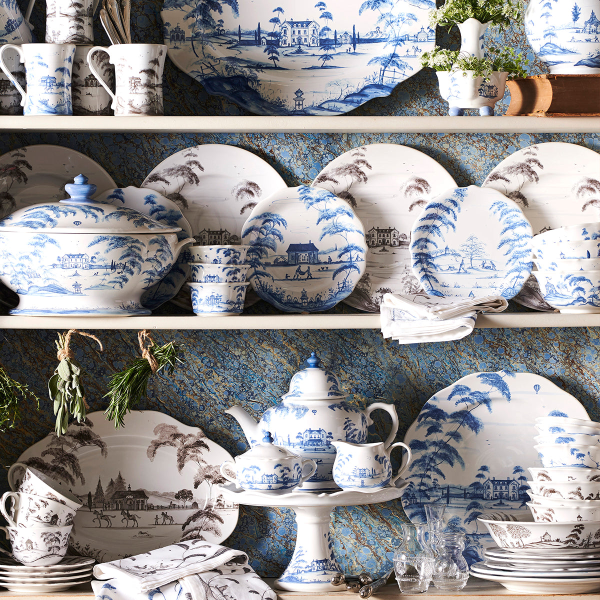 Country Estate Cake Stand - Delft Blue