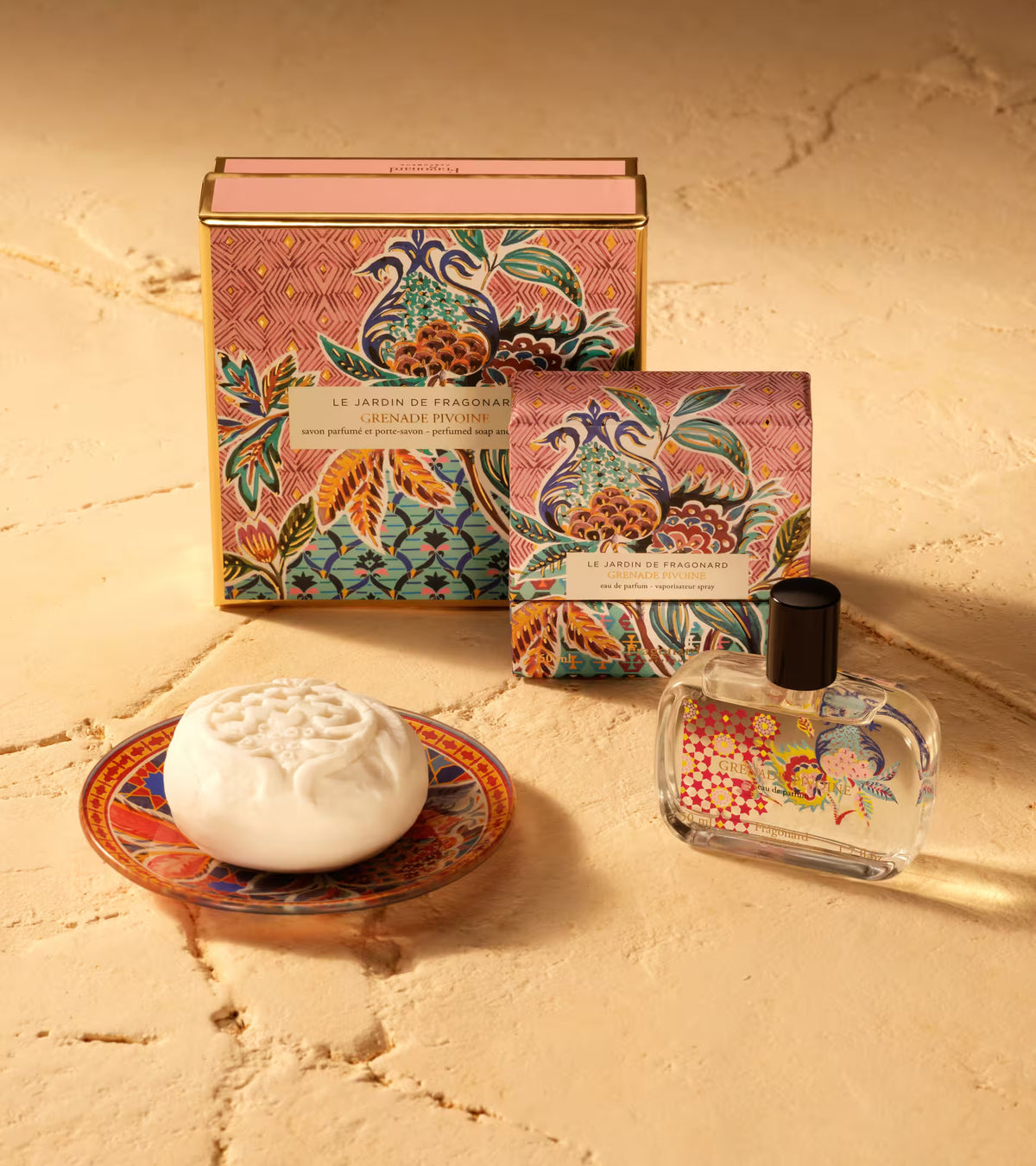 Grenade Pivoine, Soap & Soap Dish - Fragonard (150g)