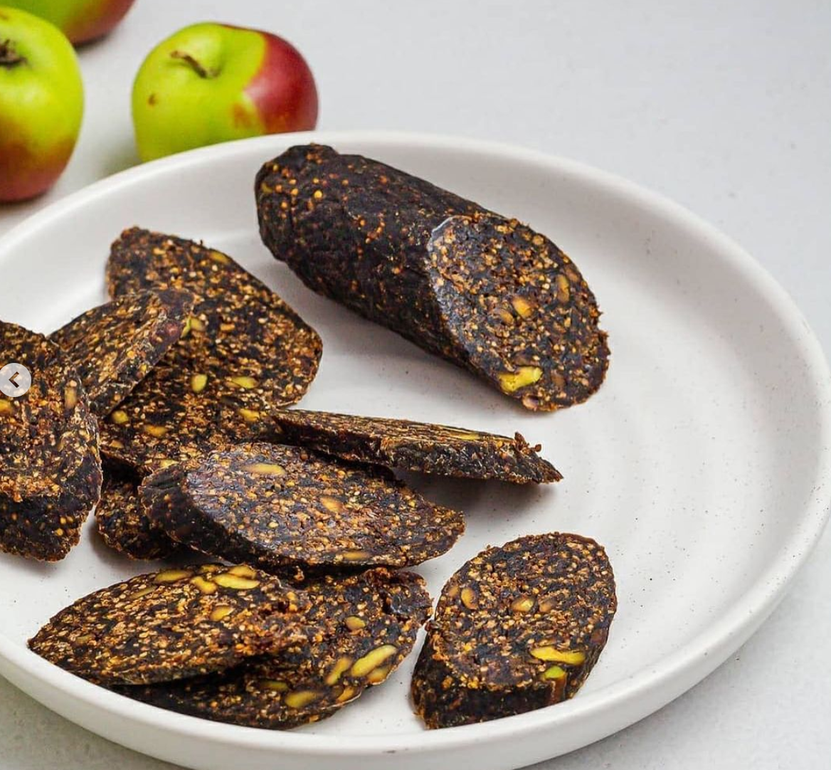 Fig Salami, Smoked Paprika & Aleppo Pepper (Vegan) - Hellenic Farms (6.4oz / 180g)