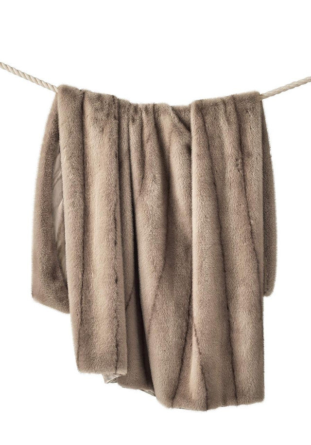 Signature Series Vintage Mink Faux Fur Throw (60in x 72in)