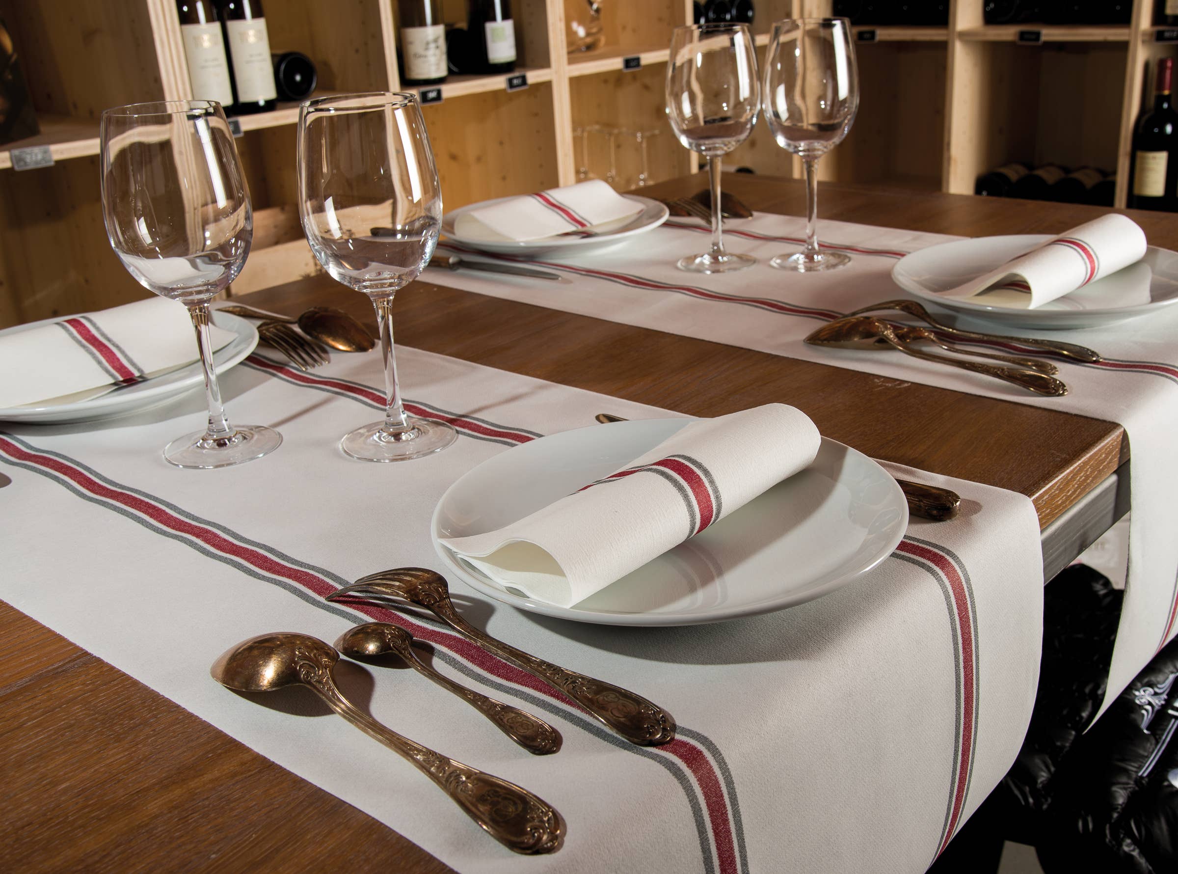 Dinner Napkin, Torchon Bordeaux - Françoise Paviot